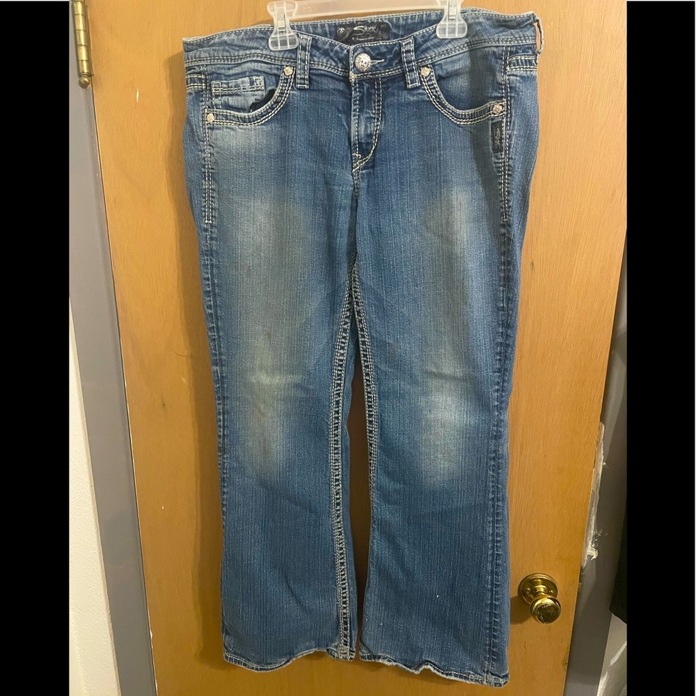 Silver jeans Lola twisted flare style jeans size 33/31